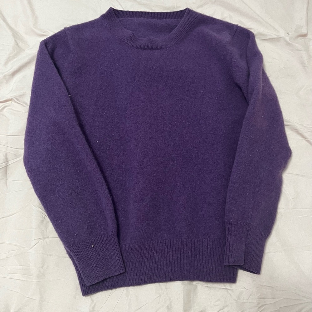 Women’s sweater